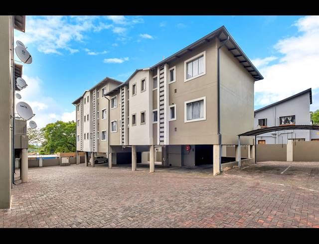 2 BEDROOM APARTMENT FOR SALE IN FERNDALE